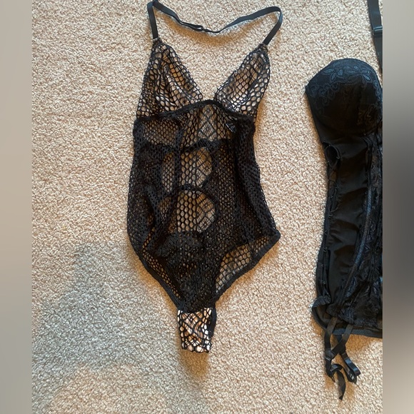 Lingerie bundle 💋 - Picture 5 of 10